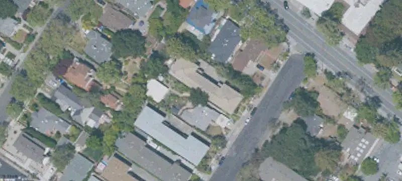 6-Unit Apartment Building