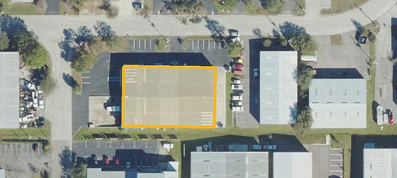 Warehouse With Three-Phase Power