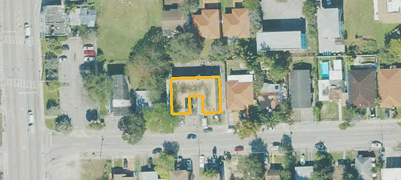 12-Unit Renovated Apartment Building