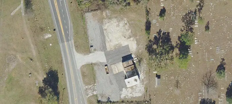 Auto Shop with Industrial Doors