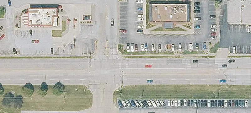 Automotive Property Near Shopping Centers