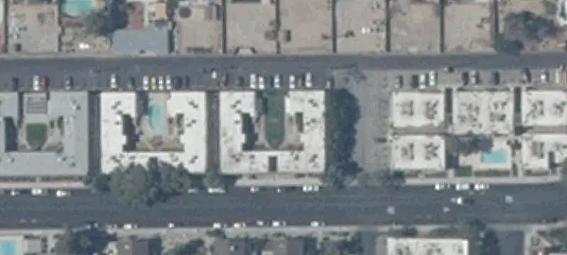 32-Unit Garden-Style Apartment Building