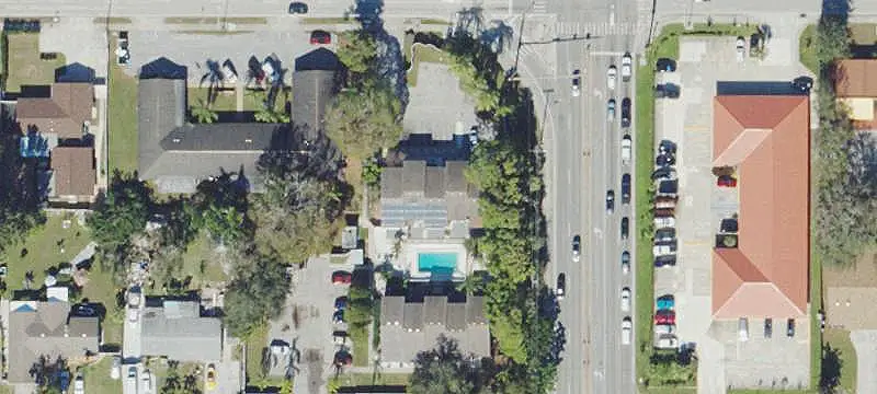 10-Unit Townhome-Style Apartment Complex