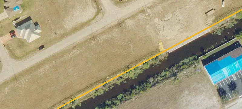 Canal-Front Waterfront Land