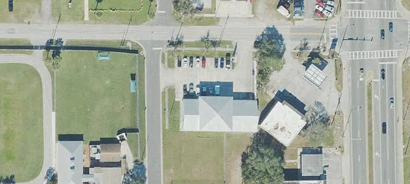 Seven-Unit Office Building
