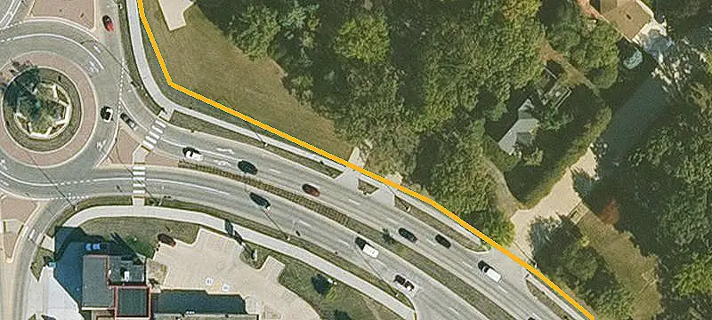 Retail Space Near Restaurants