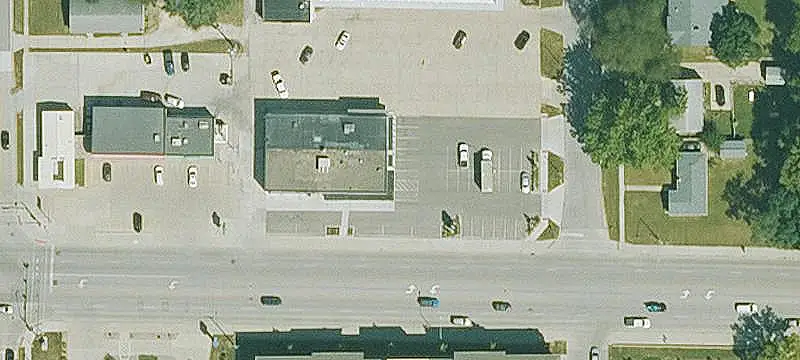 Mixed-Use Building with Open Space