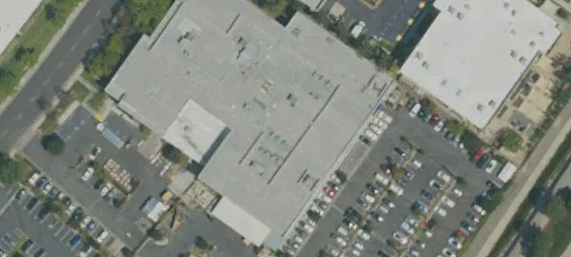 Freestanding Distribution Center