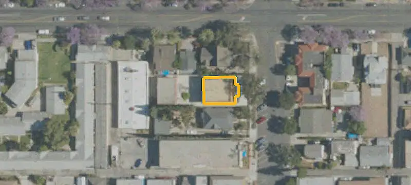 Renovated Six-Unit Apartment Property