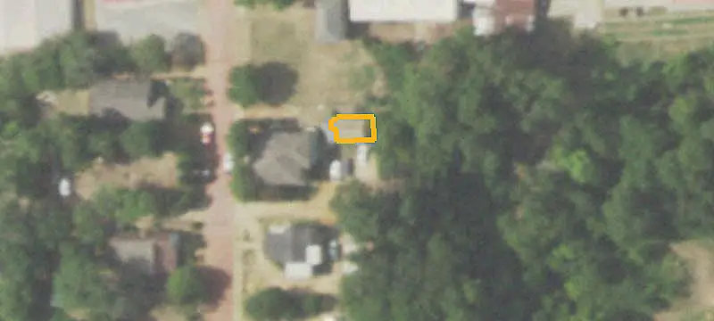 7-Unit Apartment Building