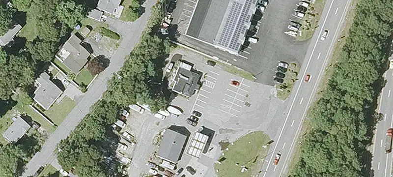 Single-Story Mixed-Use Property