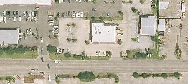 Open-Plan Retail Space