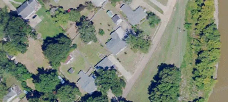Riverfront Land Along Yazoo River
