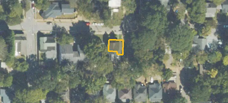 Newer Duplex with Rooftop Terraces