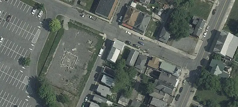 Brick Duplex with Separate Meters