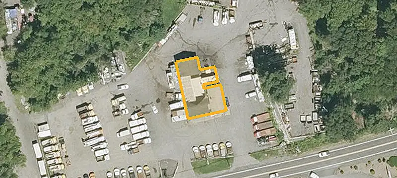 Fenced Flex Space with Two Bays