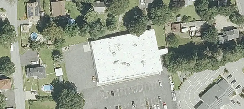 Two-Tenant Shopping Center