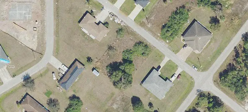 New-Construction Duplex with Garages