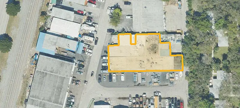 Warehouse with Gated Yard