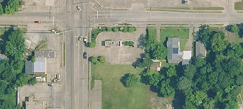 Freestanding Drive-Through Restaurant