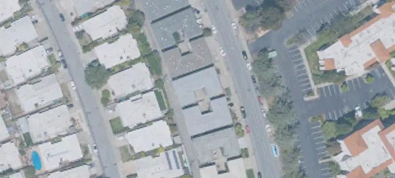 5-Unit Apartment Building with Courtyard