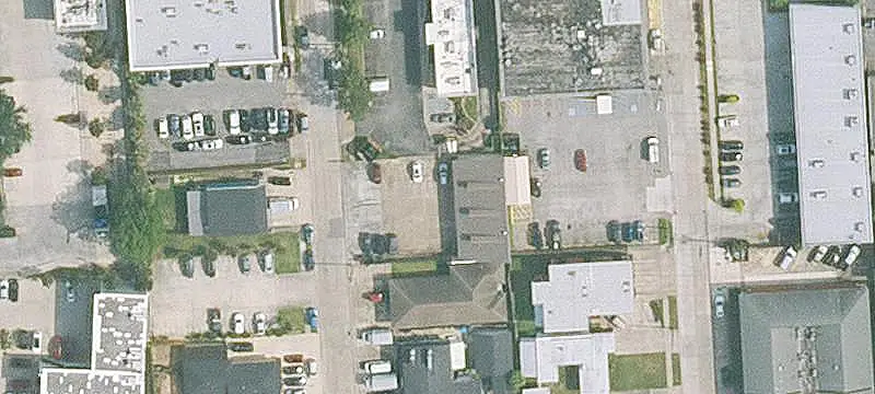 Multi-Tenant Storefront Property