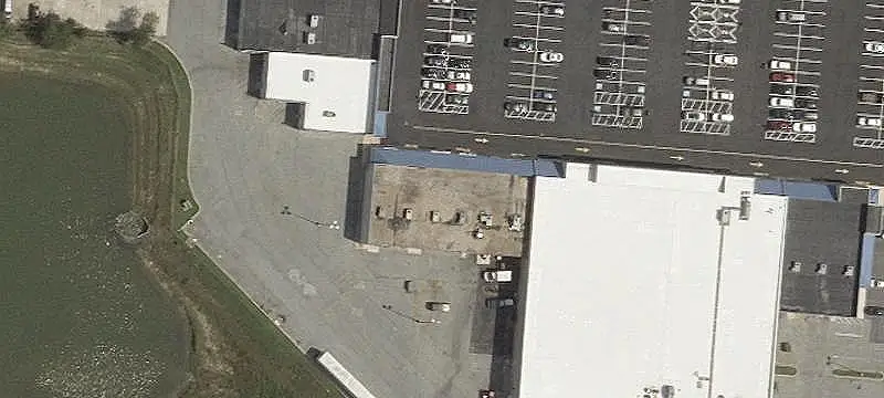 Inline Retail Space with Parking