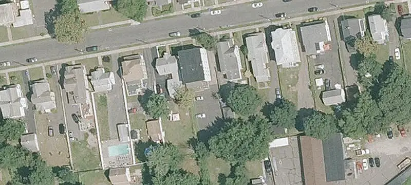 Six-Unit Apartment Building