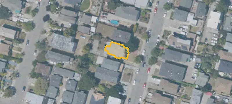 Triplex with Private Driveway