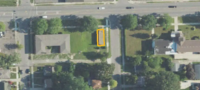 Standalone Storefront Building