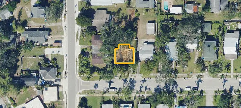 Updated Duplex With Covered Parking