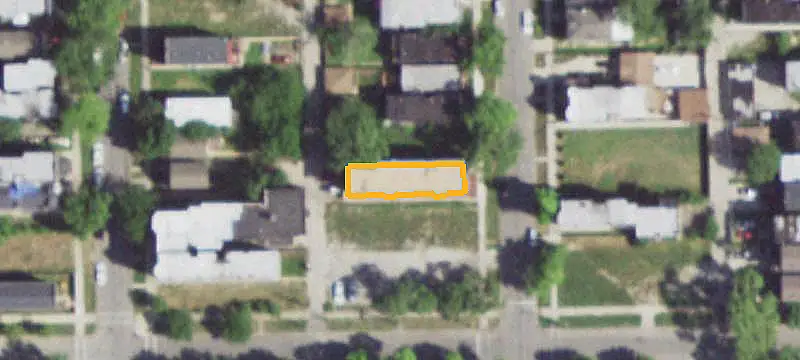 6-Unit Apartment Building