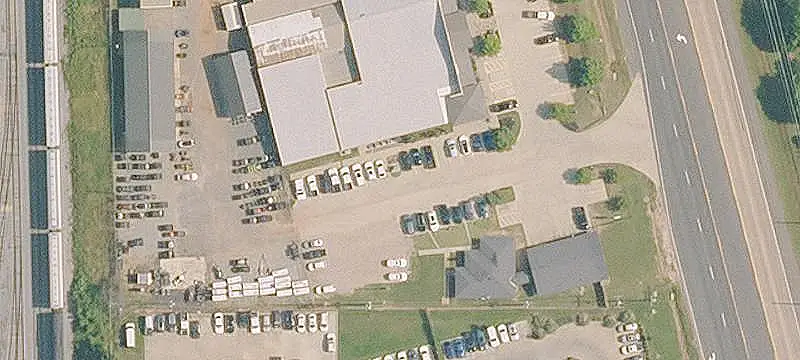 Auto Shop with Rental-Car Component