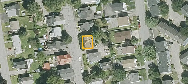 Remodeled Duplex with Detached Garage