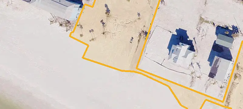 Gulf-Front Waterfront Land