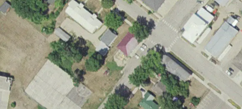 6-Unit Apartment Building