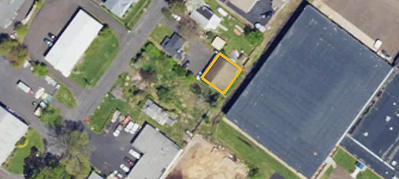 Three-Bay Flex Space
