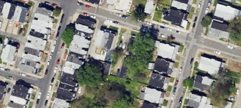 Duplex with Nine Garages