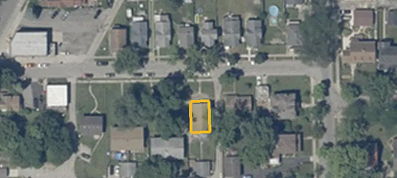 Duplex with Separate Utilities