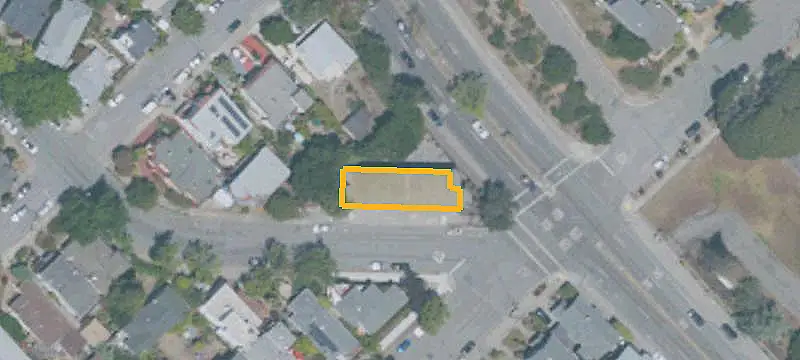 8-Unit Apartment Building