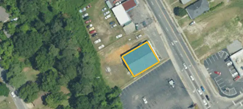 Flex Building with Fenced Rear Area