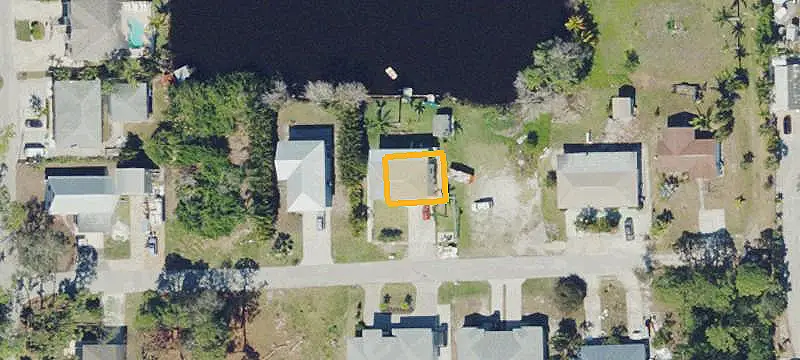 Updated Lakefront Triplex