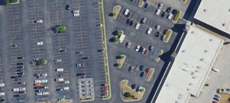 Multi-Tenant Shopping Center
