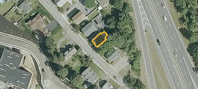 Two-Unit Duplex with Third-Floor Space