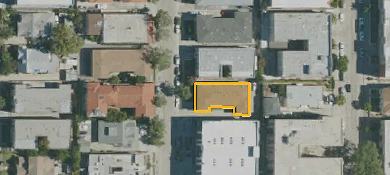 8-Unit Apartment Building