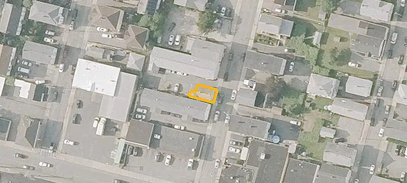 Updated Two-Unit Townhouse Duplex