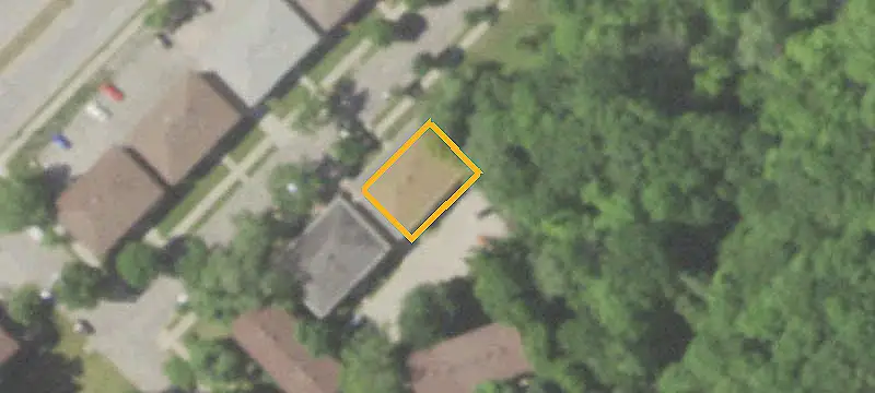 8-Unit Apartment Building