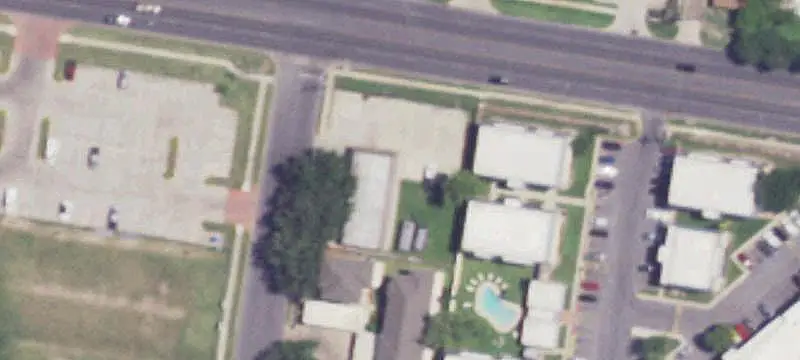 Updated Specialty Commercial Space