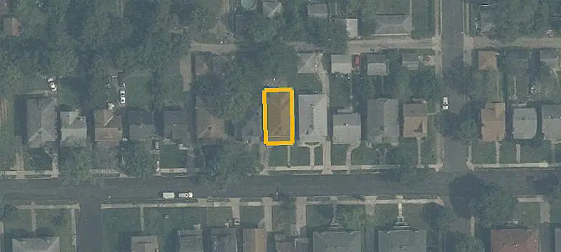 Two-Unit Duplex with Laundry Hookups