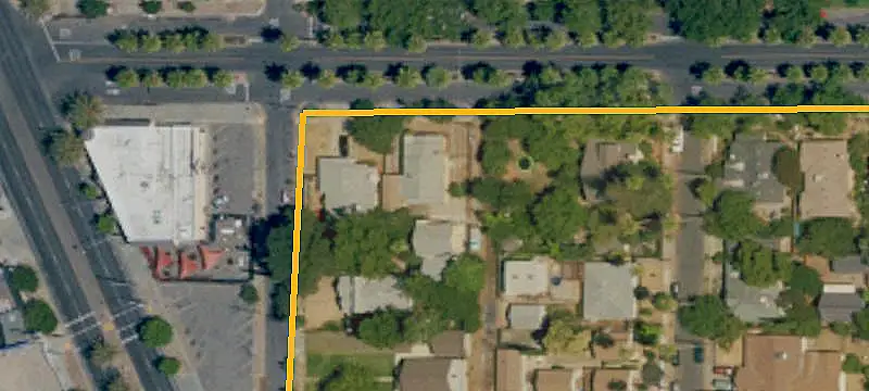 Triplex with Bungalow Main Home